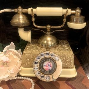 Antique Victorian/Retro Style Rotary Telephone-Great for movie prop or decor!
